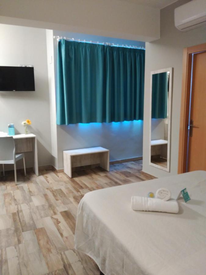 Te Mana Hotel Торребланка Екстер'єр фото
