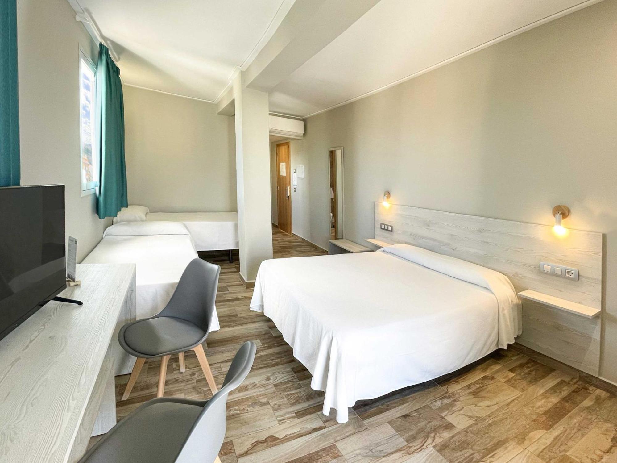 Te Mana Hotel Торребланка Екстер'єр фото